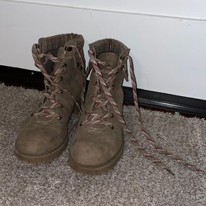 Maurice’s fall style boots